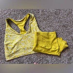 Aerie Rouched Yoga Shorts & Sports Bra